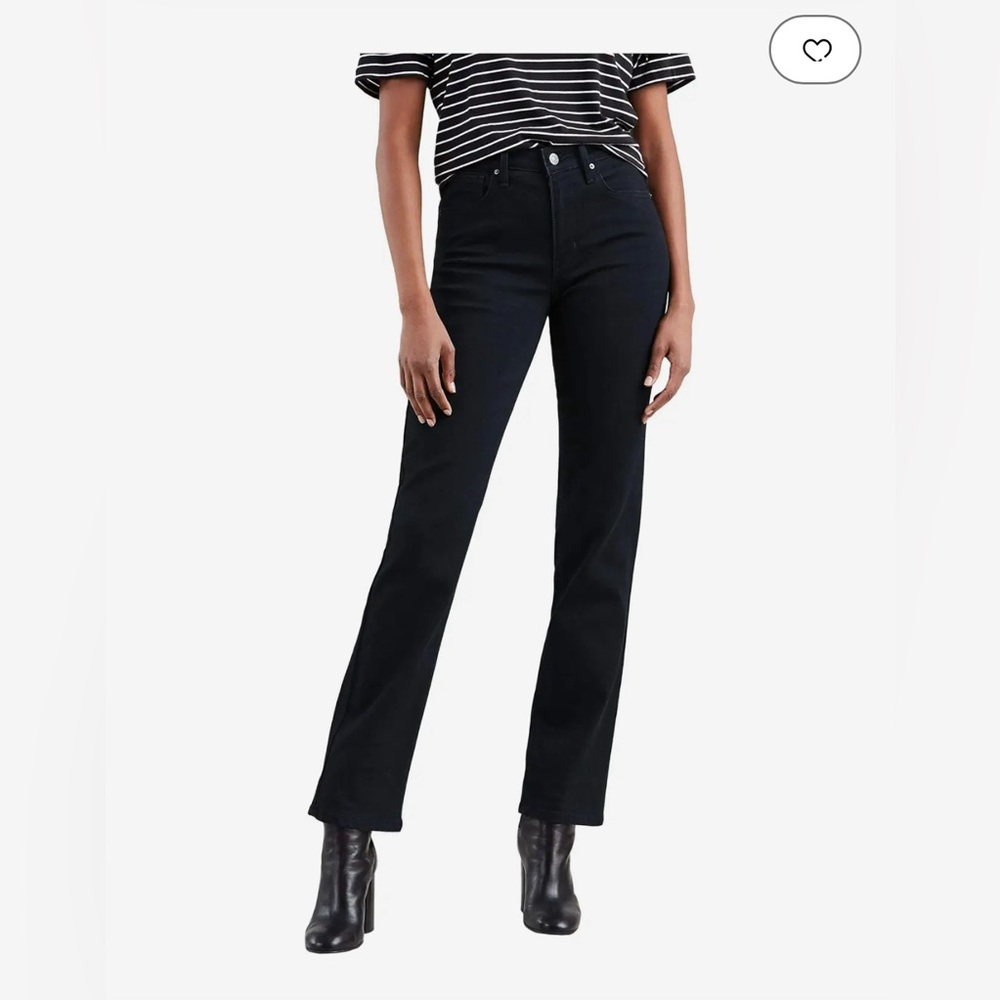 Levi’s 724 black jeans in 28 - like new